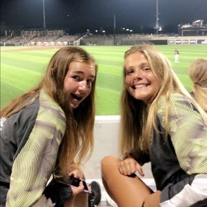 Meet your Posher, Zoe